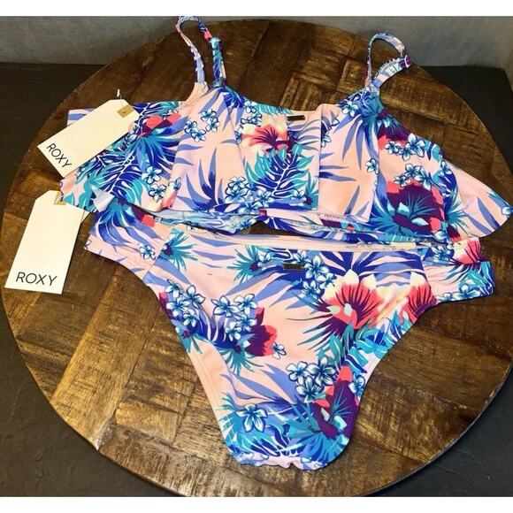 Roxy NWT Pink Hawaiian Flower 2 Piece New Bikini Swimsuit Flutter Top Small - Picture 11 of 16